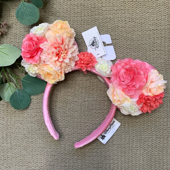 DISNEY | Flower Ears Headband - Picture 2 of 5